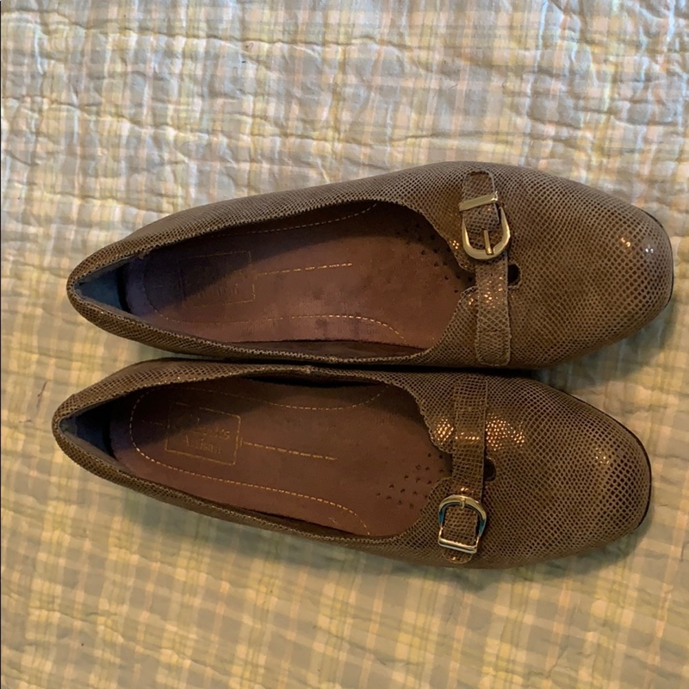 Clark’s Artisan Shoes-